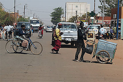 immage d'une rue à Ouagadougou