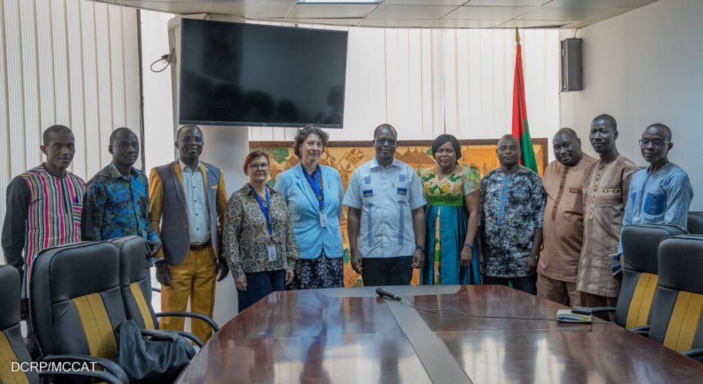 Bètamou Fidèle Aymar Tamini, Secrétaire général du ministère de la Communication, de la Culture, des Arts et du Tourisme (MCCAT) la singature de convention dans la Coopération Burkina–Russie