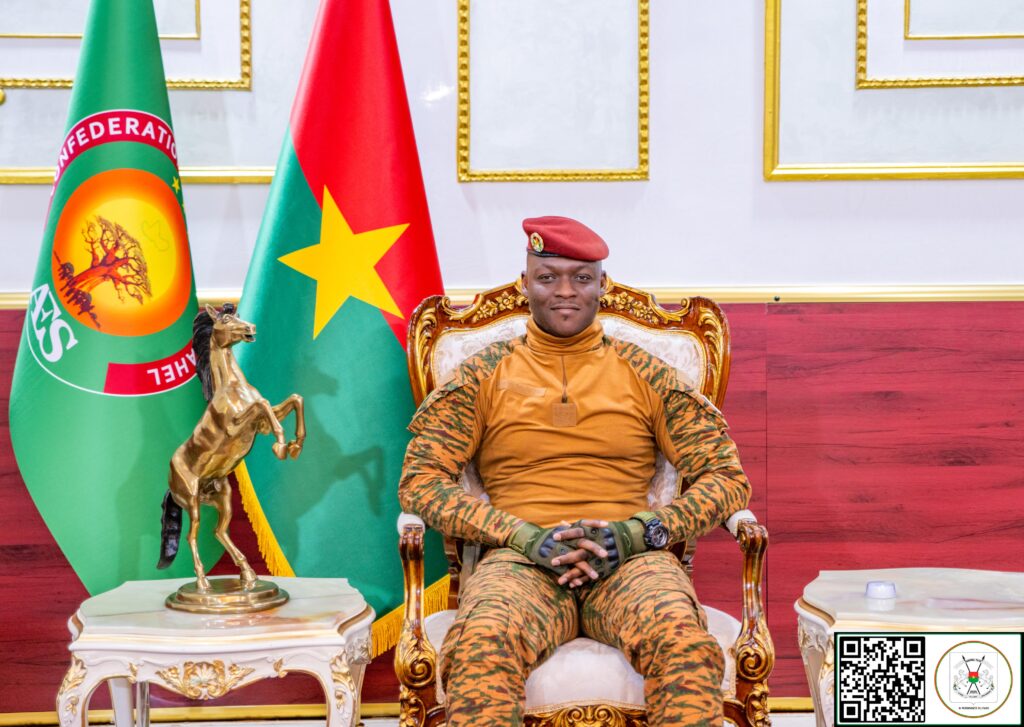 Le Président du Faso, le Capitaine Ibrahim TRAORÉ a insisté sur la nécessité de mettre en oeuvre des politiques économiques favorables au mieux-être des populations