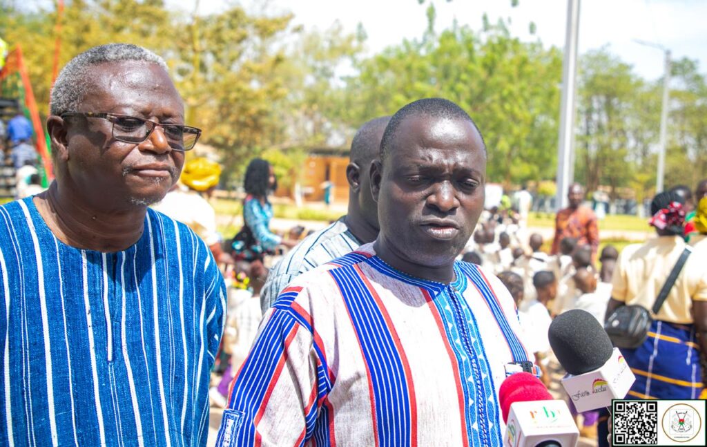 Le directeur du Centre d’éveil et d’éducation préscolaire public du secteur 3 de Gourcy, M. Boureima SAVADOGO, a salué la présence du Ministre Directeur de Cabinet du Président du Faso qui galvanise les tout-petits