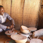 Habitat : « Chez les Peulh, c’est la femme qui construit la maison » Mohamed OUREDRAOGO, guide