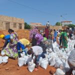 Ouagadougou : la voie de l&rsquo;école Bonheur-ville en cours de réfection grâce à la méthode Do-nou
